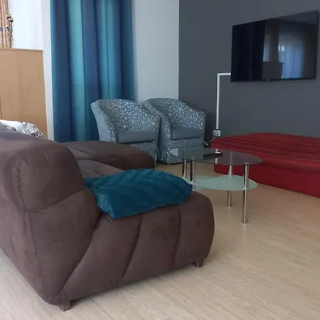 Tuxerstrasse Apartment